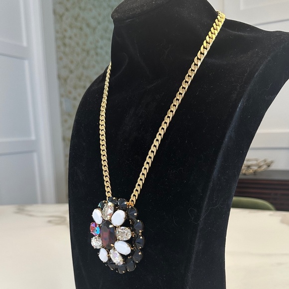 Rebekah Price Swarovski Crystal Flower Pendant on Wide Gold Italian Chain - Picture 6 of 12